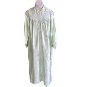 Character Vintage Shiny Green Satin Modest Nightgown Size Small